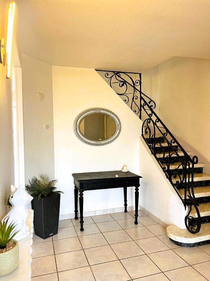 Villa Mars Yourhosthelper ناربون المظهر الخارجي الصورة